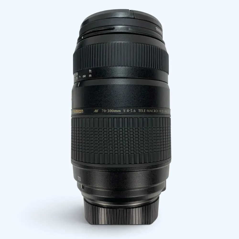 Tamron AF 70-300mm 1:4-5.6 Tele-Macro (1:2) Lens A17 with hood - Nikon F